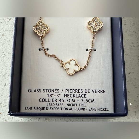 ✨New in Box✨ House of Harlow: Clover Necklace - Picture 4 of 4